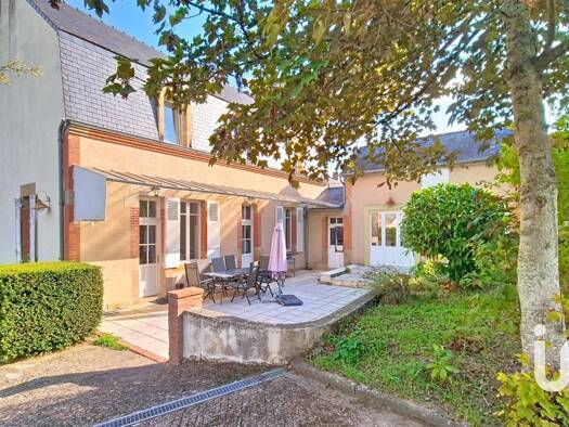Maison à vendre 298 000 € 6 pièces 5 chambres 191 m² 3 456 m² de terrain Bourbon-l'Archambault 03160