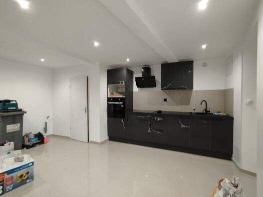 Maison de ville à louer 595 € 2 pièces 1 chambre 57 m² Saint-Chamond 42400