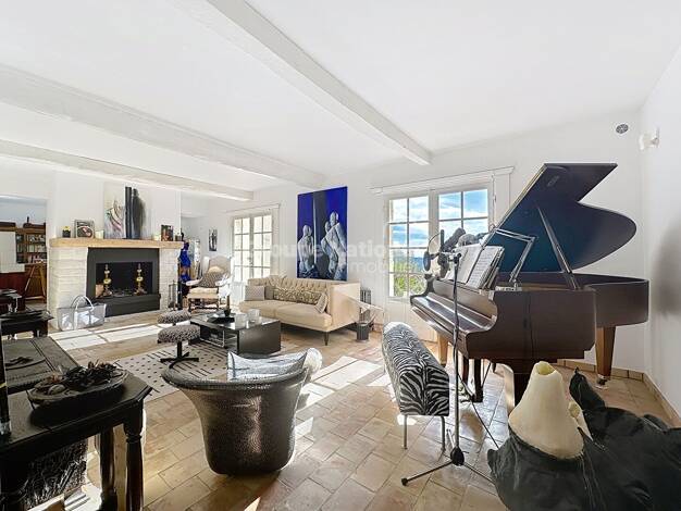 Maison à vendre 860 000 € 4 pièces 3 chambres 170 m² 3 100 m² de terrain Le Tignet 06530