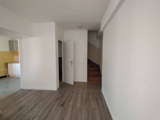 Appartement à louer 960 € 3 pièces 2 chambres 58 m² RDC/1 Villiers sur Orge 91700