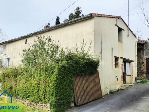 Maison à vendre 116 600 € 3 pièces 1 chambre 72 m² 1 762 m² de terrain La Châtaigneraie 85120