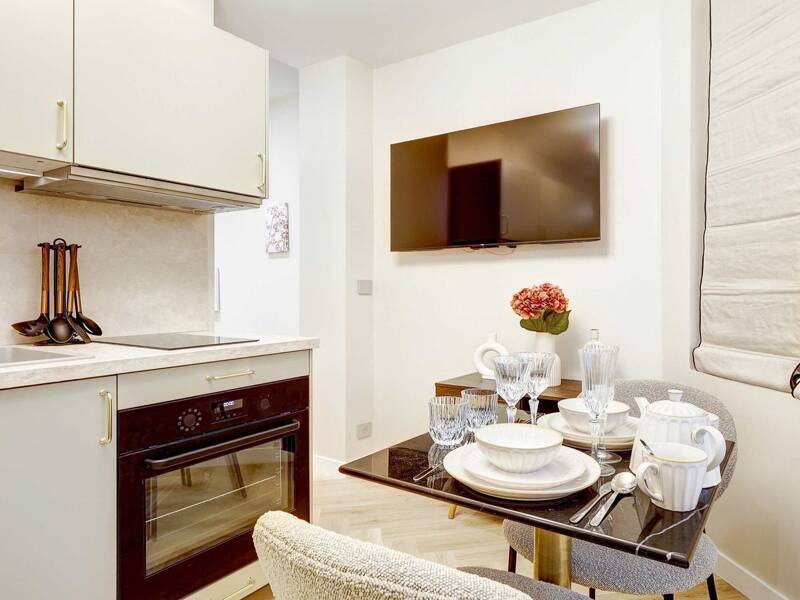 Maison à louer, 0m², PARIS 19E