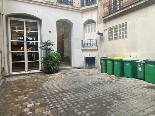 Entrepôt à vendre 397 500 € 137,53 m² d'espace de stockage Sentier-Bonne Nouvelle Paris 2ème arrondissement 75002