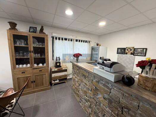 Restauration rapide / Fastfood à vendre Fonds de commerce 70 000 € 92 m² d'espace de restauration Borgo 20290