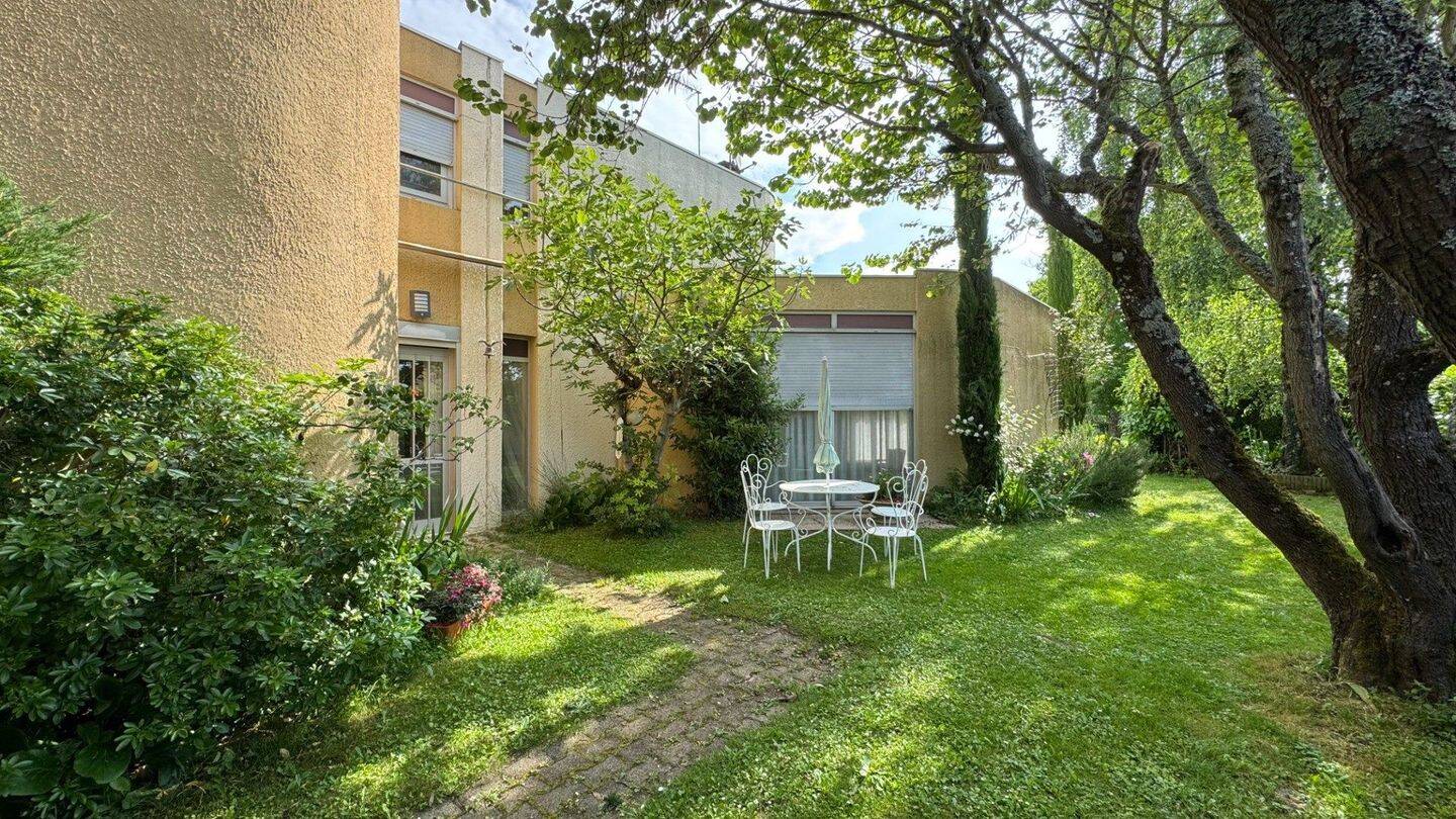 Maison à vendre, 290m², SAINT ETIENNE DE SAINT GEOIRS