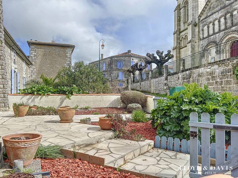 Maison à vendre, 142m², CHENAC SAINT SEURIN D'UZET