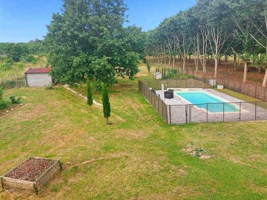 Maison à vendre 219 000 € 6 pièces 5 chambres 133 m² 5 030 m² de terrain Montech 82700