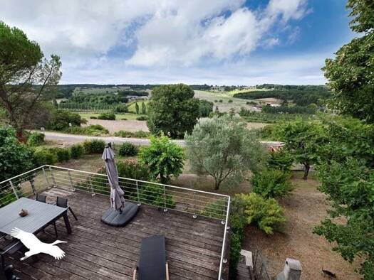 Maison à vendre 244 950 € 5 pièces 3 chambres 125 m² 2 079 m² de terrain Montmoreau 16190