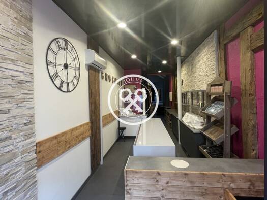 Local commercial à vendre 149 000 € 52 m² de surface de vente Troyes 10000