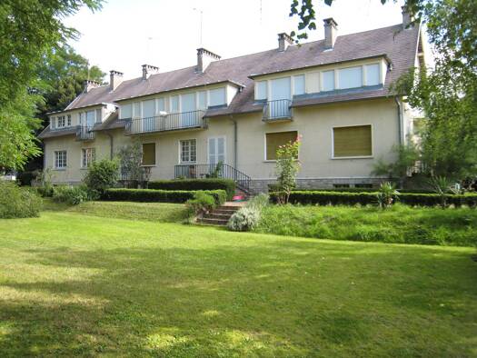 Villa en viager 295 000 € 18 pièces 400 m² Saint Prive et Ses Ecarts Decize 58300