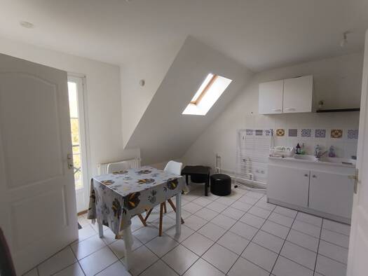Appartement à louer 430 € 2 pièces 1 chambre 21 m² 2ème étage Saint Just des Marais Beauvais 60000