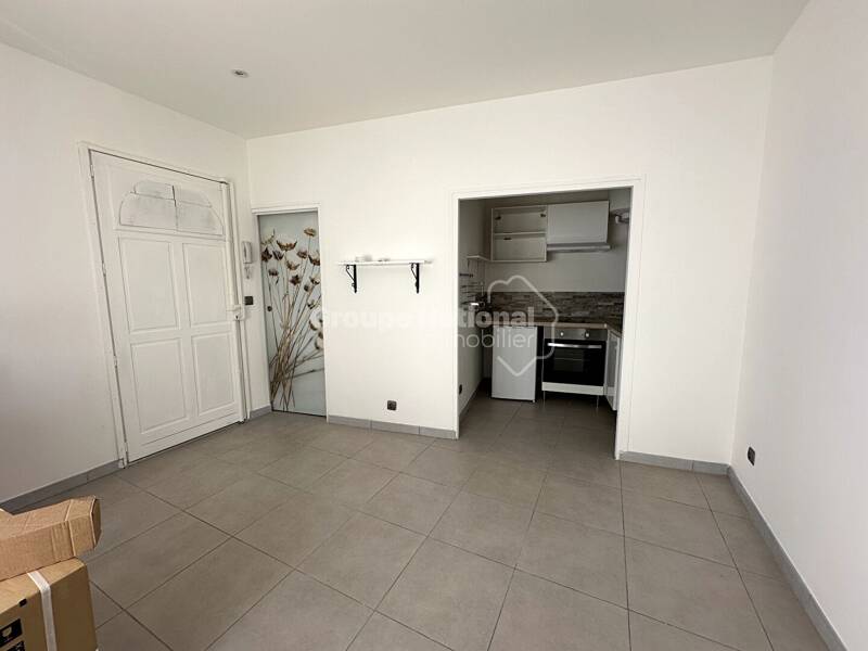 Maison à louer, 18m², NIMES