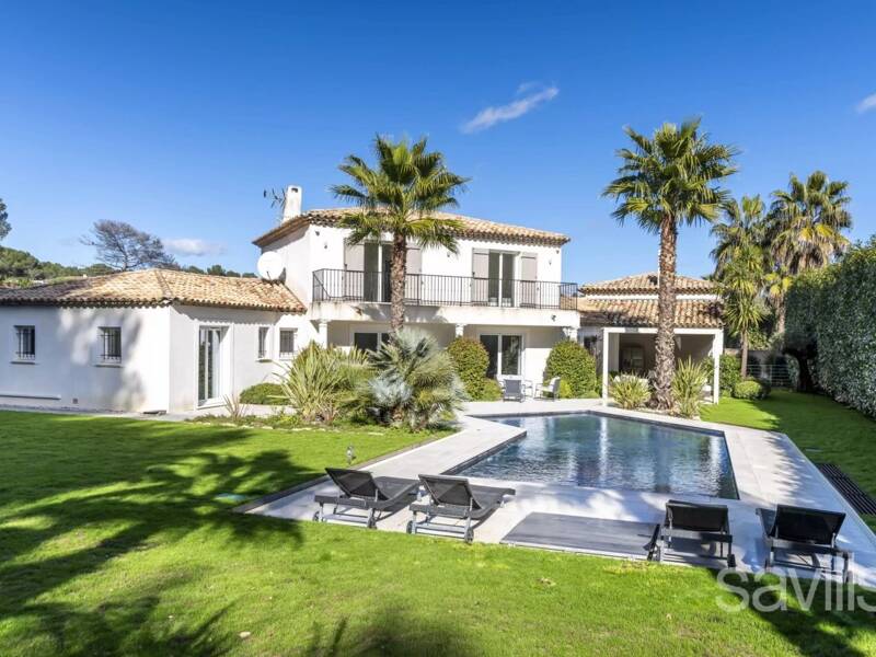 Maison à louer, 193m², MOUGINS