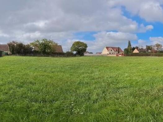 Terrain constructible à vendre 77 000 € 1 979 m² de terrain Asse-le-Boisne 72130