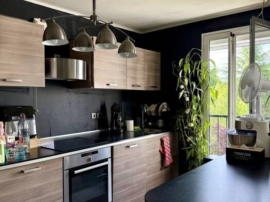 Appartement à vendre 167 700 € 3 pièces 63 m² 4ème étage La Rochette 77000