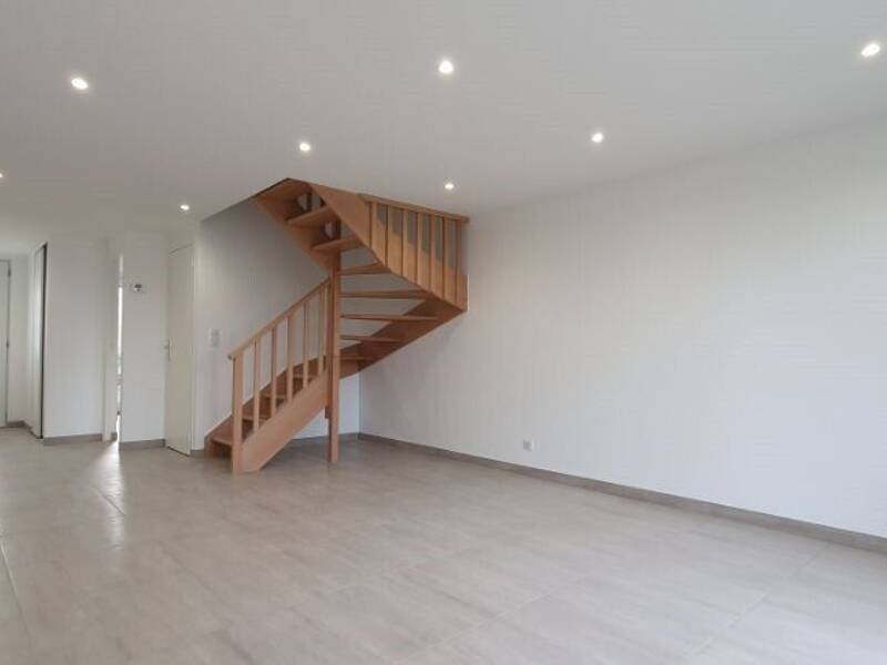 Maison à louer, 89m², LESIGNY