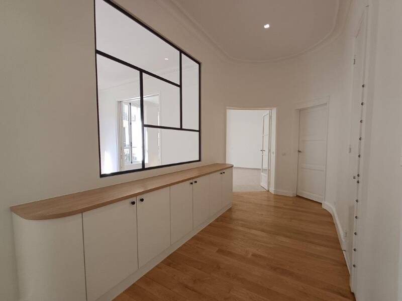 Maison à louer, 357m², PARIS 16E