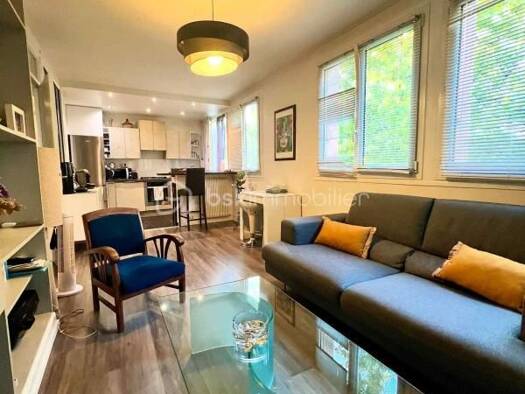 Appartement à vendre 319 000 € 3 pièces 2 chambres 60,86 m² Étage 2/2 Alfort Maisons-Alfort 94700