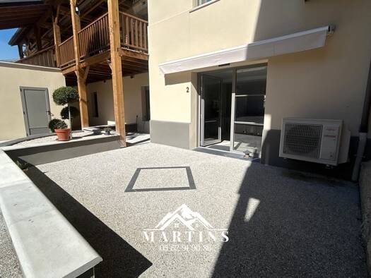 Appartement en viager 253 000 € 3 pièces 2 chambres 73 m² RDC/2 Argelès-Gazost 65400