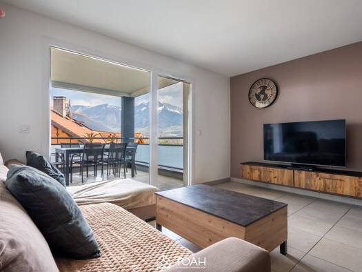 Appartement à vendre 359 000 € 3 pièces 2 chambres 65 m² Étage 1/2 Fillière 74370