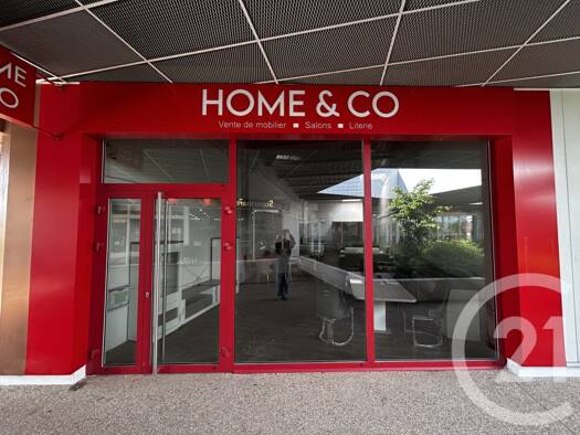 Appartement à louer 2 450 € 2 pièces 118,8 m² RDC Longperrier 77230
