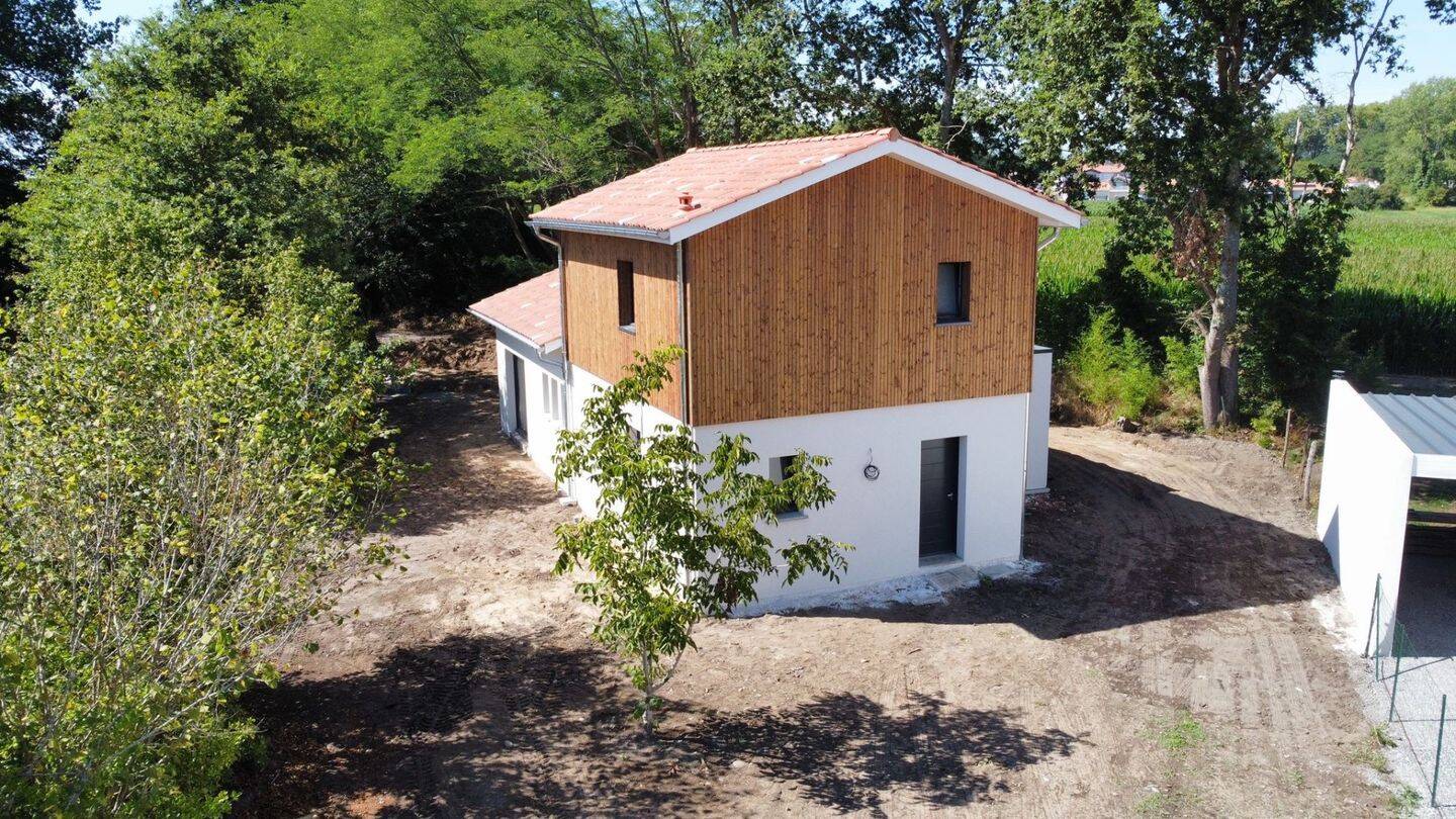 Maison à vendre, 102m², SAINT GEOURS DE MAREMNE