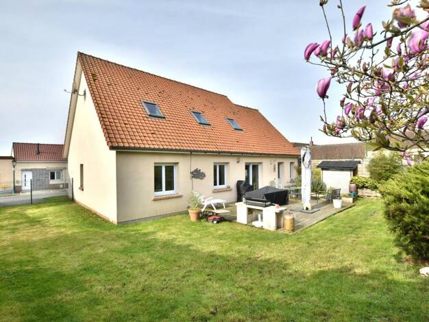 Maison à vendre 315 000 € 5 pièces 4 chambres 136 m² 597 m² de terrain Belloy-sur-Somme 80310