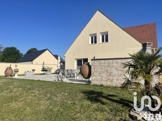 Maison à vendre 497 000 € 7 pièces 5 chambres 222 m² 2 200 m² de terrain Abondant 28410