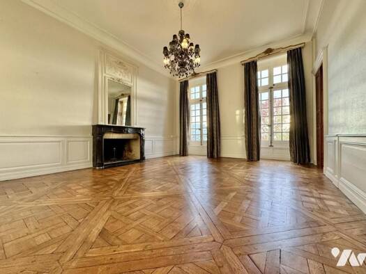 Appartement à vendre 499 200 € 4 pièces 2 chambres 147,04 m² 3ème étage Nantes 44000