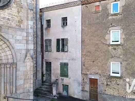 Maison à vendre 23 500 € 3 pièces 2 chambres 150 m² 63 m² de terrain Le Vernet-Chaméane 63580