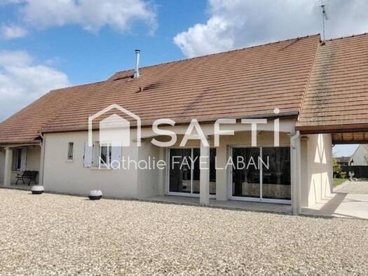 Maison de plain-pied à vendre 230 000 € 5 pièces 3 chambres 135 m² 1 400 m² de terrain Yzeures-sur-Creuse 37290