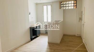 Appartement à louer 690 € 3 pièces 1 chambre 60 m² Étage 1/2 St Andre de Cubzac 33240