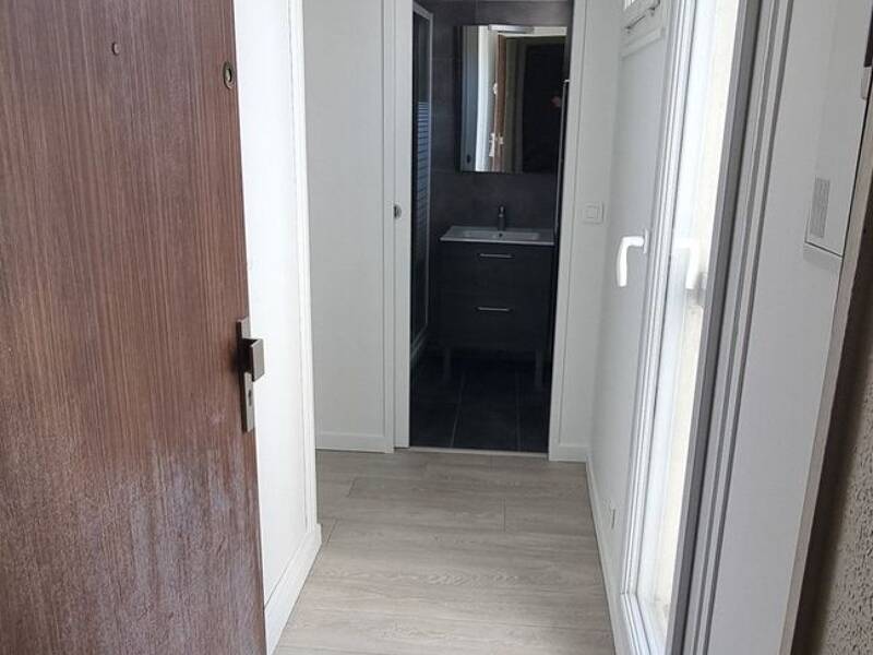 Maison à louer, 24m², PARIS 18E