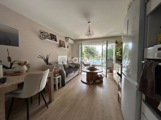 Appartement à vendre 369 000 € 3 pièces 2 chambres 63 m² Étage 3/4 Les Paluds Saint-Laurent-du-Var 06700