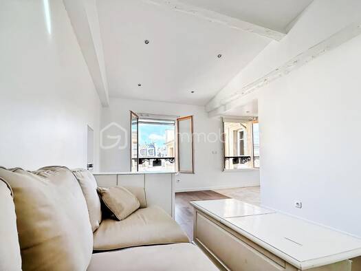 Appartement à vendre 1 230 000 € 4 pièces 2 chambres 75 m² Étage 5/5 Saint Placide Paris 6ème arrondissement 75006