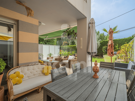 Appartement à vendre 295 000 € 4 pièces 3 chambres 84 m² RDC/1 Ouest Voiron 38500