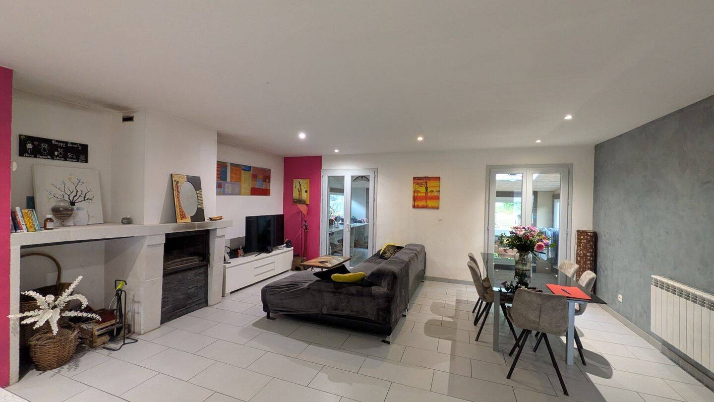 Maison à vendre, 102m², SAINT CAPRAIS DE BORDEAUX