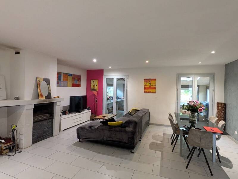 Maison à vendre, 102m², SAINT CAPRAIS DE BORDEAUX