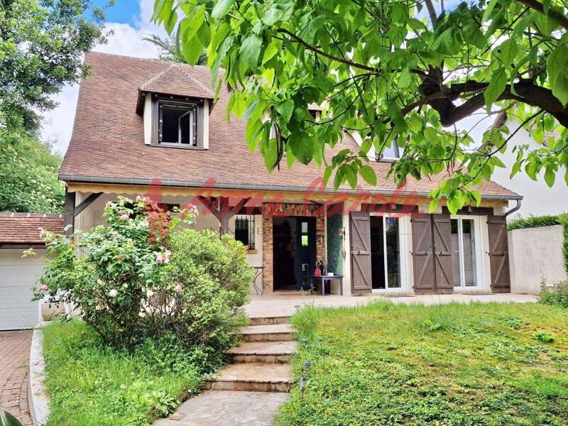 Maison à vendre, 150m², SAINT MAUR DES FOSSES
