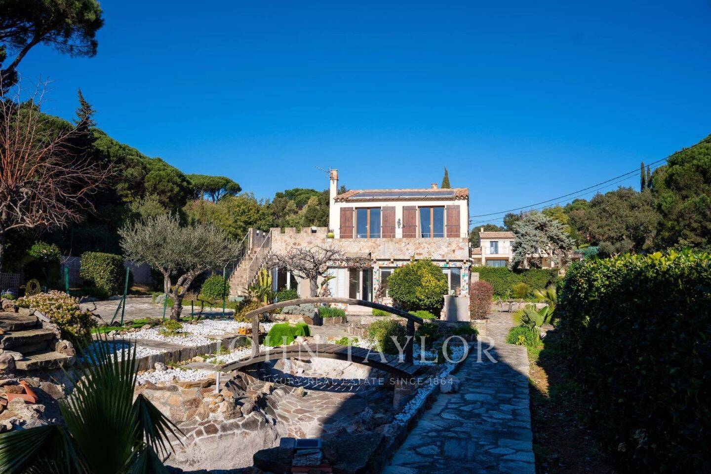 Maison à vendre, 139m², LA CROIX VALMER