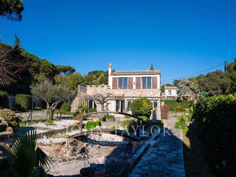 Maison à vendre, 139m², LA CROIX VALMER
