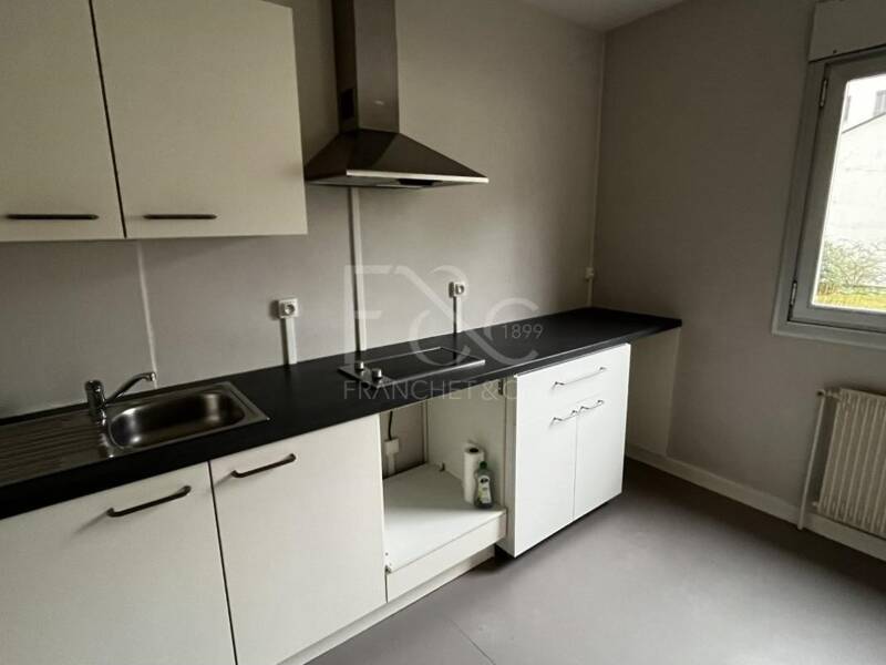 Maison à louer, 31m², LYON 3E