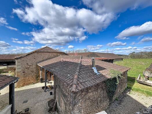 Maison à vendre 604 186 € 6 pièces 4 chambres 240 m² 5 000 m² de terrain Saint-Front-sur-Lémance 47500