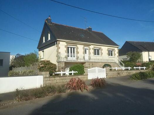 Maison à vendre 80 000 € 7 pièces 5 chambres 116 m² 592 m² de terrain Malguénac 56300