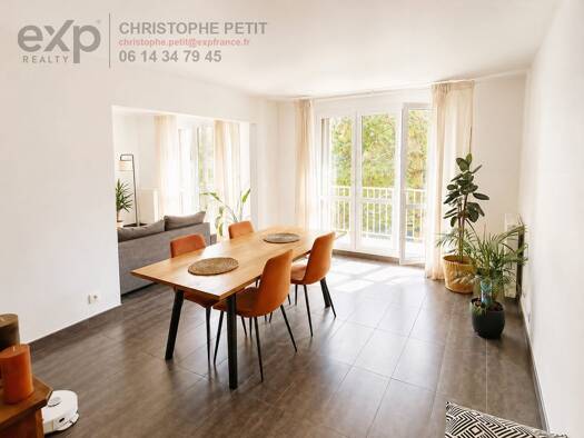 Appartement à vendre 325 000 € 5 pièces 3 chambres 97,83 m² Étage 2/4 Vieux Village-Missionnaires Fontenay-le-Fleury 78330