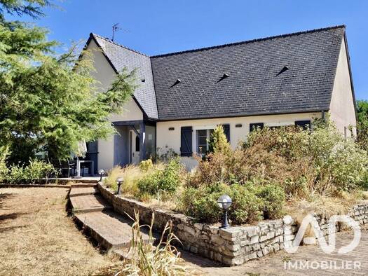 Maison de plain-pied à vendre 395 000 € 7 pièces 5 chambres 192,41 m² 1 955 m² de terrain Chinon 37500