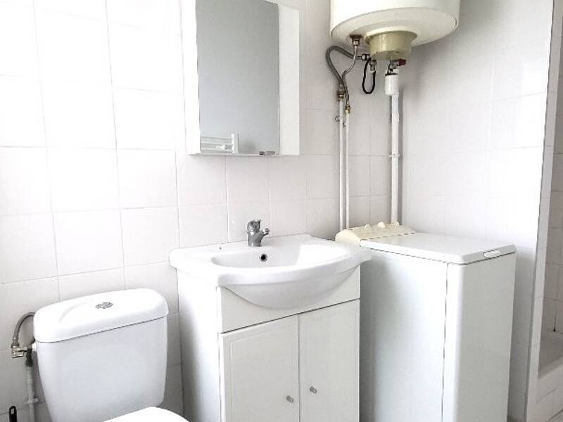 Maison à louer, 21m², PARIS 18E