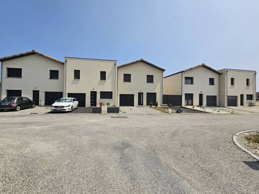 Terrain avec maison neuve à vendre 217 000 € 5 pièces 3 chambres 90 m² 218 m² de terrain La Parisiere Bourg-de-Péage 26300