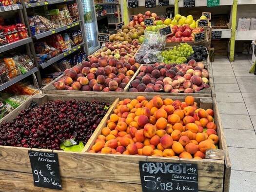 Boutique à vendre 280 000 € 130 m² de surface de vente Centre Ville Sud Ouest Grasse 06130