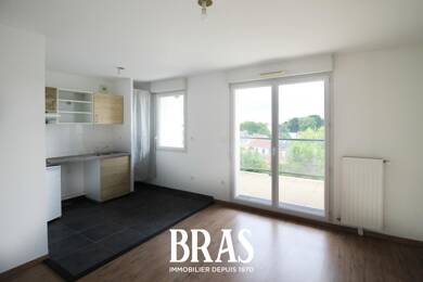 Appartement à louer 695 € 2 pièces 1 chambre 42 m² 3ème étage Bottière - Chénaie Nantes 44300